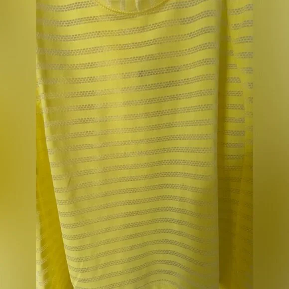 Zyia Nimbus Lemon Yellow Split Back Tank Top - Picture 4 of 10